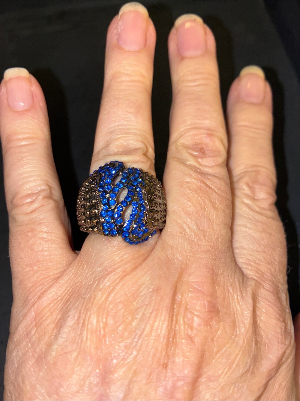 Deep Blue Crystal Dome Stretch Ring